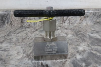 Apollo 60B70401 3/4 In FNPT x FNPT 316 Stainless Steel Body Globe Valve-98173495