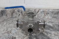 VNE EG93CCC-61.0 1 In Inlet/Outlet Manual Three-Way Ball Valve-36754437