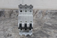 Siemens 5SJ4302-8HG41 240VAC 3 Pole Miniature Circuit Breaker-21069344