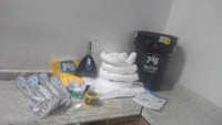 Pig KIT4000 12 Gal Container Capacity 8 Gal Absorbed Spill Kit/Station-32402418