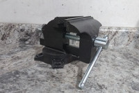 Bessey BV-HW45 4 In Max Jaw Opening Standard Duty Light Duty Bench Vise-91982640