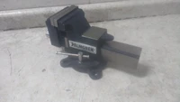 Palmgren 9629684 4 In Max Jaw Opening Standard Duty Bench Vise-20892426