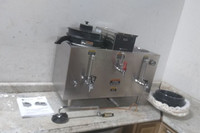 Bunn 20500.0000 16.3 GPH Brewing Rate 120/208VAC Dual Coffee Urn-88216706
