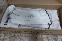 Salisbury GK0011R/11 Size 11 Class 00 Red Electrical-Insulating Glove Kit-91483142