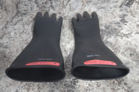 Salisbury E014B/9 Size 9 Class 0 Black Electrical Insulating Gloves-95220238