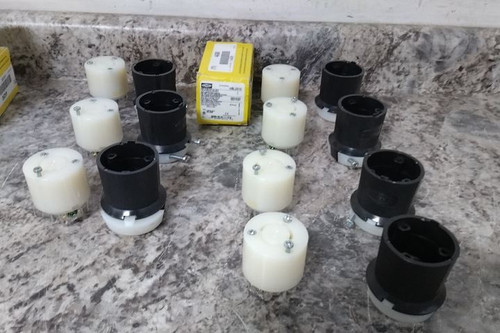 Hubbell HBL2313 7 Pk 125VAC Voltage Rating Locking Connector-18949827