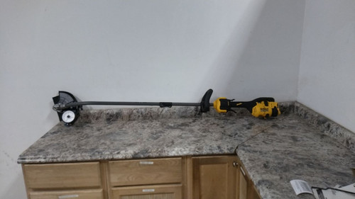 Dewalt DCED472B Lawn Edger 7.5 in Blade Dia. 2 1 2 in Cutting Dp