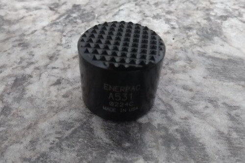 Enerpac A531 2.5 Ton Capacity 1.25 In Overall L Serrated Saddle-36778596