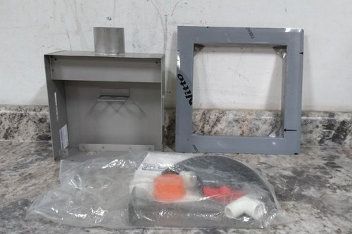 Guy Gray 82643 1/2 In MIP Inlet Connection Outlet Box-10167074