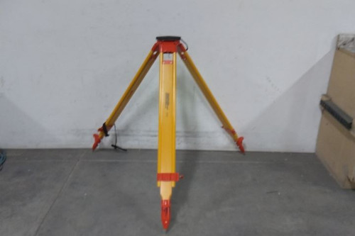 Johnson Level 40-6332 3-11/16 to 6 Ft Height Orange Fiberglass Tripod-52978453