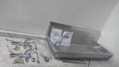 Sani-Lav 5A2F 45 x 16-1/2 In Bowl Size 2 GPM Flow Rate Wall Mount Wash Station-81098436