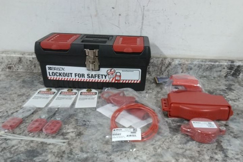 Brady 105957 6-1/2 In Max Hand Wheel Diameter Personal Valve Lockout Kit-79978994