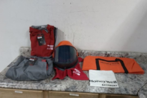 Honeywell Salisbury SK40RG4X-LF Size 4XL Gray/Red Arc Flash Clothing Kit-71098972