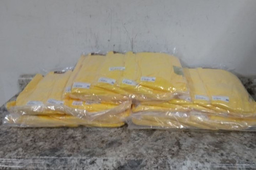 Microchem YY23-B-92-111-08 25 Pk Size 4XL Zipper Closure Yellow PE Coveralls-58884417