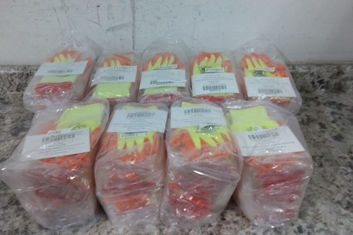 Pip HVY710HSNF 108 Pk Size S / Size 7 Cut-Resistant Gloves-61444443