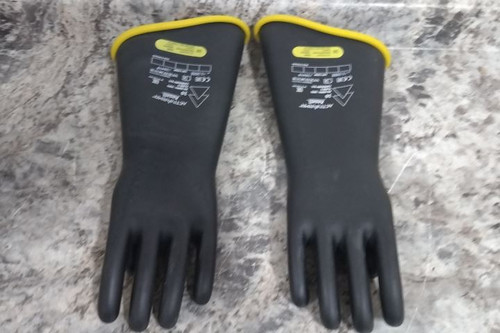 Activarmr RIG218YBCC Size 10 18 In Length Electrical Insulating Gloves-38752534