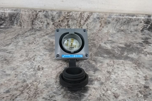 Hubbell HBL2815SW 120/208VAC 30 A Current Watertight Flanged Locking Inlet-81602592