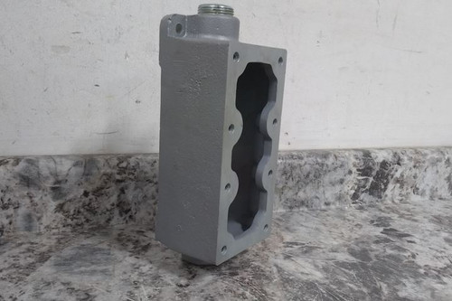 Appleton Electric EDS247 7-1/2 In Box Height Gray Iron Mounting Body-84270415