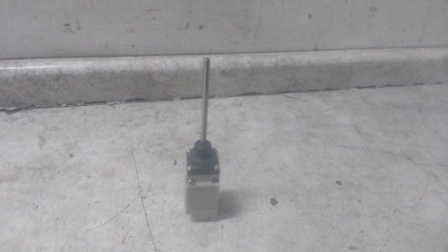 Omron D4A1116N 10 A at 250V Surface Mount Coil Spring Limit Switch-29913144