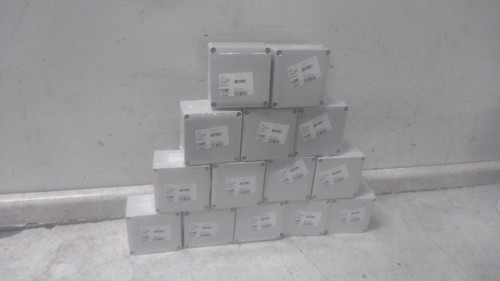 nVent Hoffman Q13138PCE 14 Pk 4.7 In External Height Plastic Enclosure-35548764
