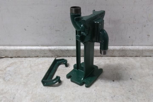 Zoeller 39-0134 19 In Overall Height 1-1/4 In MNPT Discharge Guide Rail System-64827883