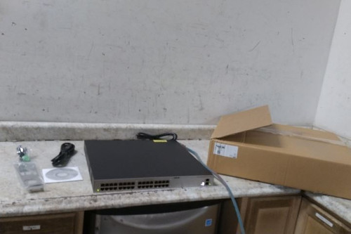Black Box AVXC32 100-240V DKM FX Compact 32 Port KVM Switchbox-72283250