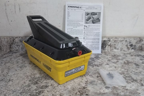 Enerpac PATG1102N 1/4 In FNPT Air Inlet 10000 PSI Cap Air Powered Hydraulic Pump-58114338