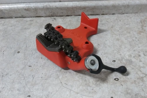 Ridgid 40215 1/2 to 8 Inch Pipe Size 5 In Overall H Bench Chain Vise-79627834