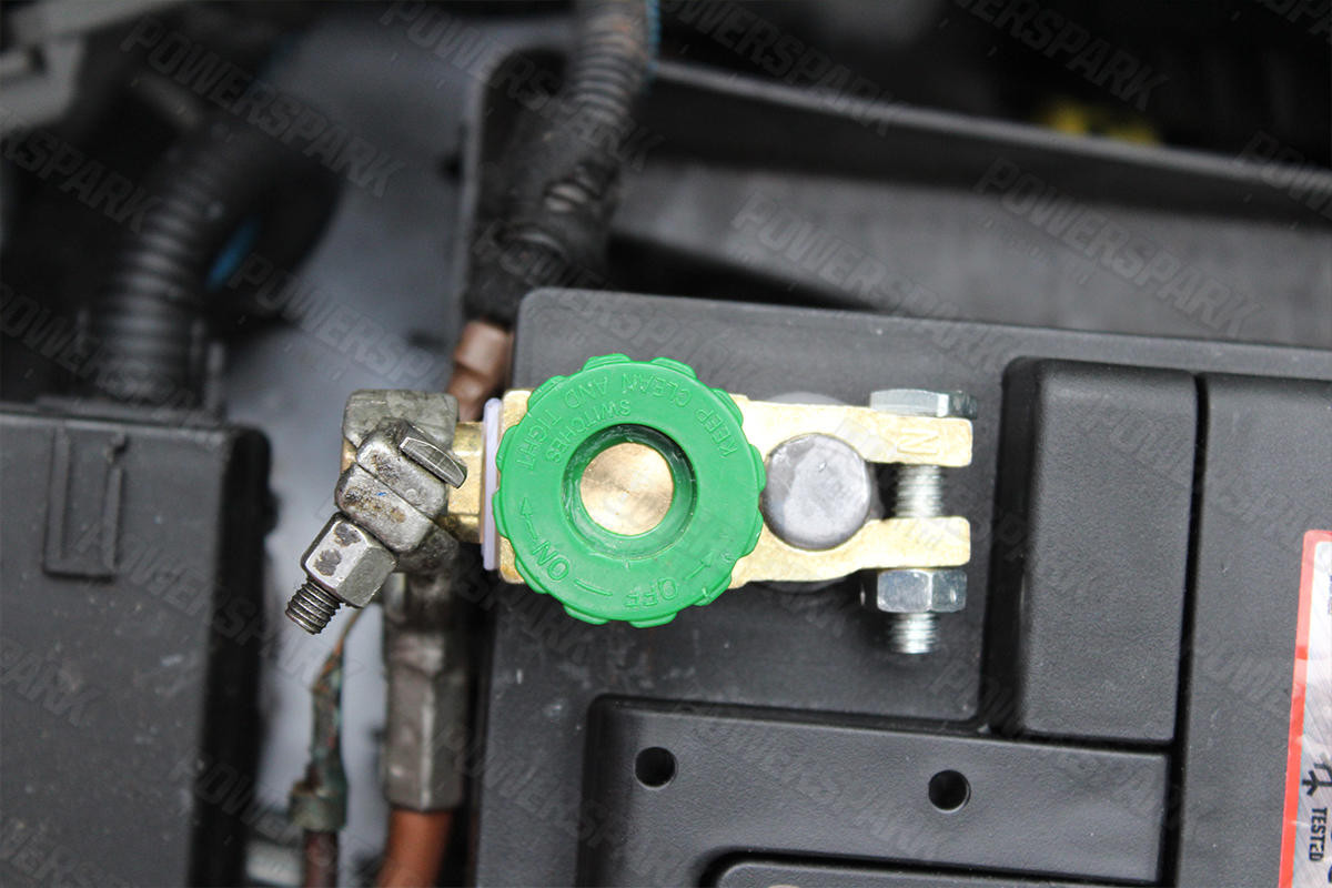 Battery Isolator On/Off Disconnect Anti Theft Switch for Classic Cars