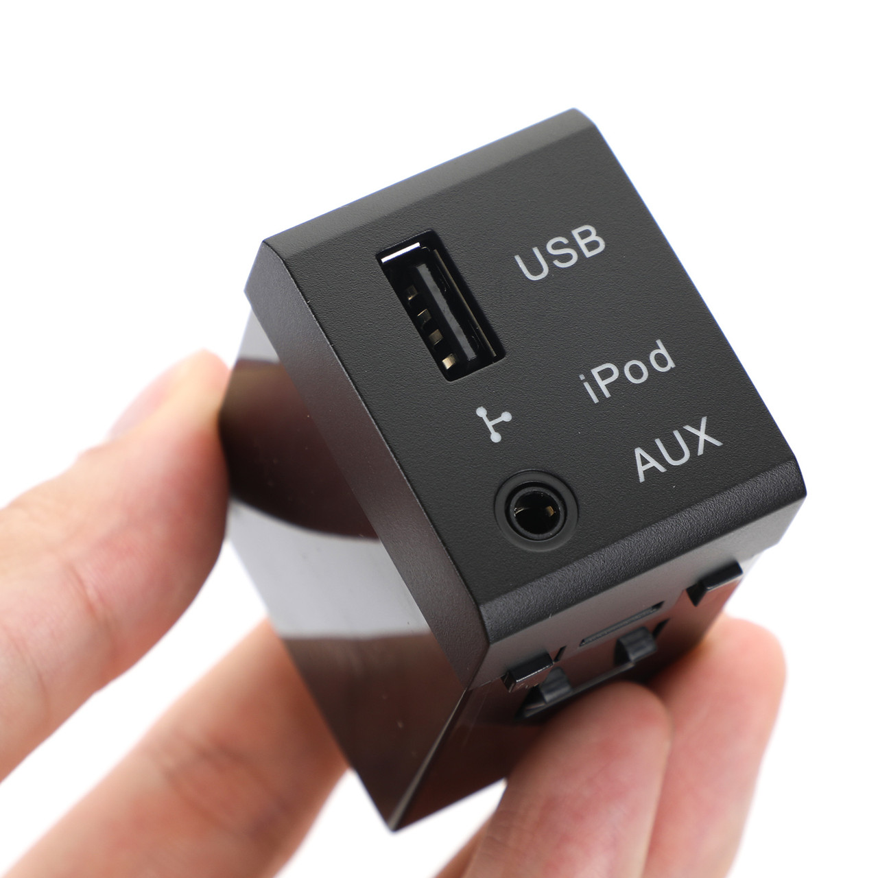 Audio Jack Assy AUX IPOD USB 96120-2B000 For Hyundai Santa Fe 2007-2012