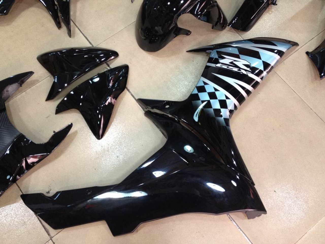 Fairings Plastics Suzuki GSXR600 GSXR750 K11 Black Checkered (2011-2022)