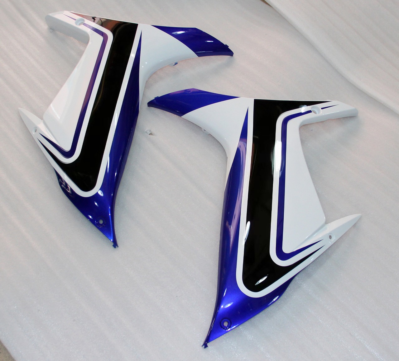 Amotopart Fairings Plastics Suzuki GSXR600 GSXR750 K11 Black Blue White (2011-2022)