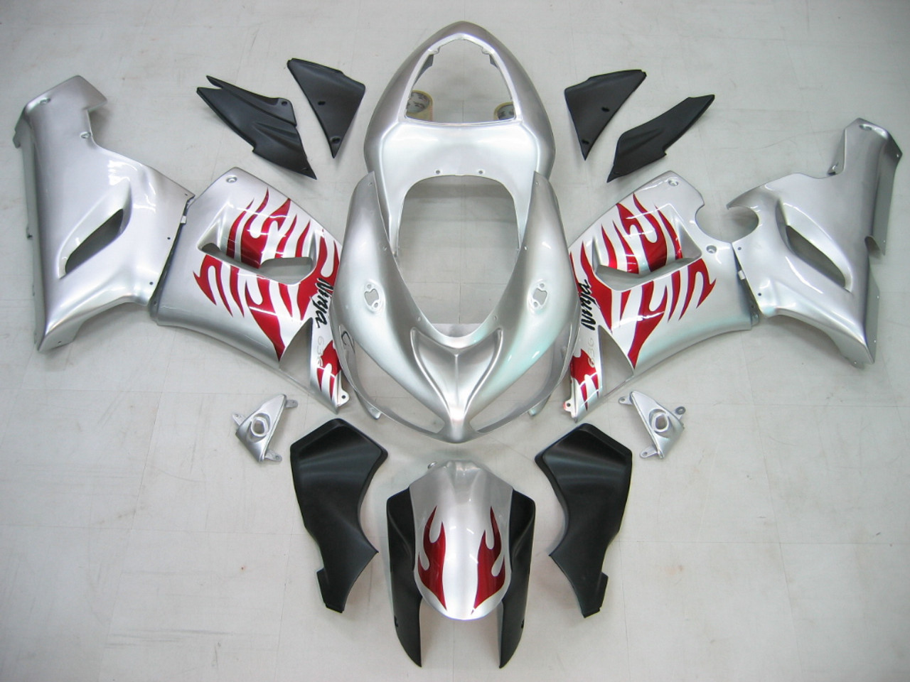 Fairings Kawasaki ZX6R 636 Silver & Red Flame Ninja  Racing  (2005-2006)