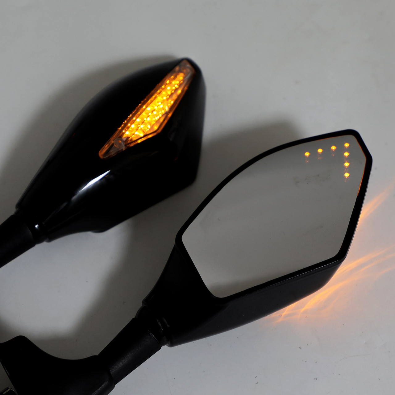 Black Rear View Side Mirrors With LED Turn Signals Fit For Kawasaki ZX-6R ZX636 ZX6RR 98-06 ZX10R 04-07 ZX750 ZX7 ZX-7R 99-02 Black