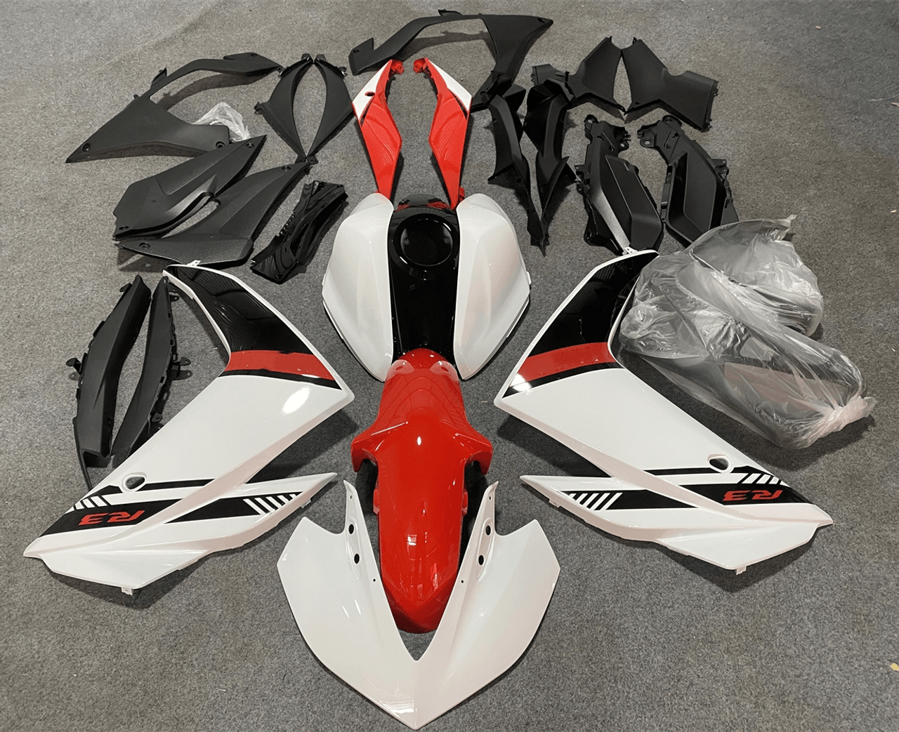 2014-2018 Yamaha YZF R3 Amotopart Fairing Kit Generic #144