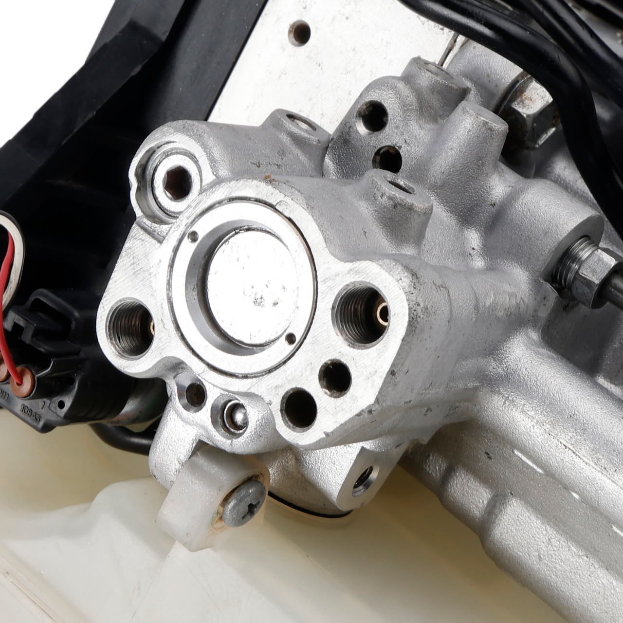 Toyota LEXUS GX470 2005 Actuator/Pump Assm; thru 9/04 Master Cylinder Assemby 47050-60081