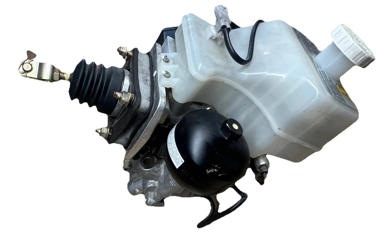 2001-2002 Mitsubishi Montero ABS Pump Brake Booster Master