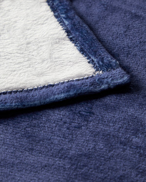 Spurs Crest Navy Fleece Blanket