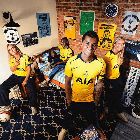 Short Tottenham Extérieur 2023/2024 Taille S en vente sur