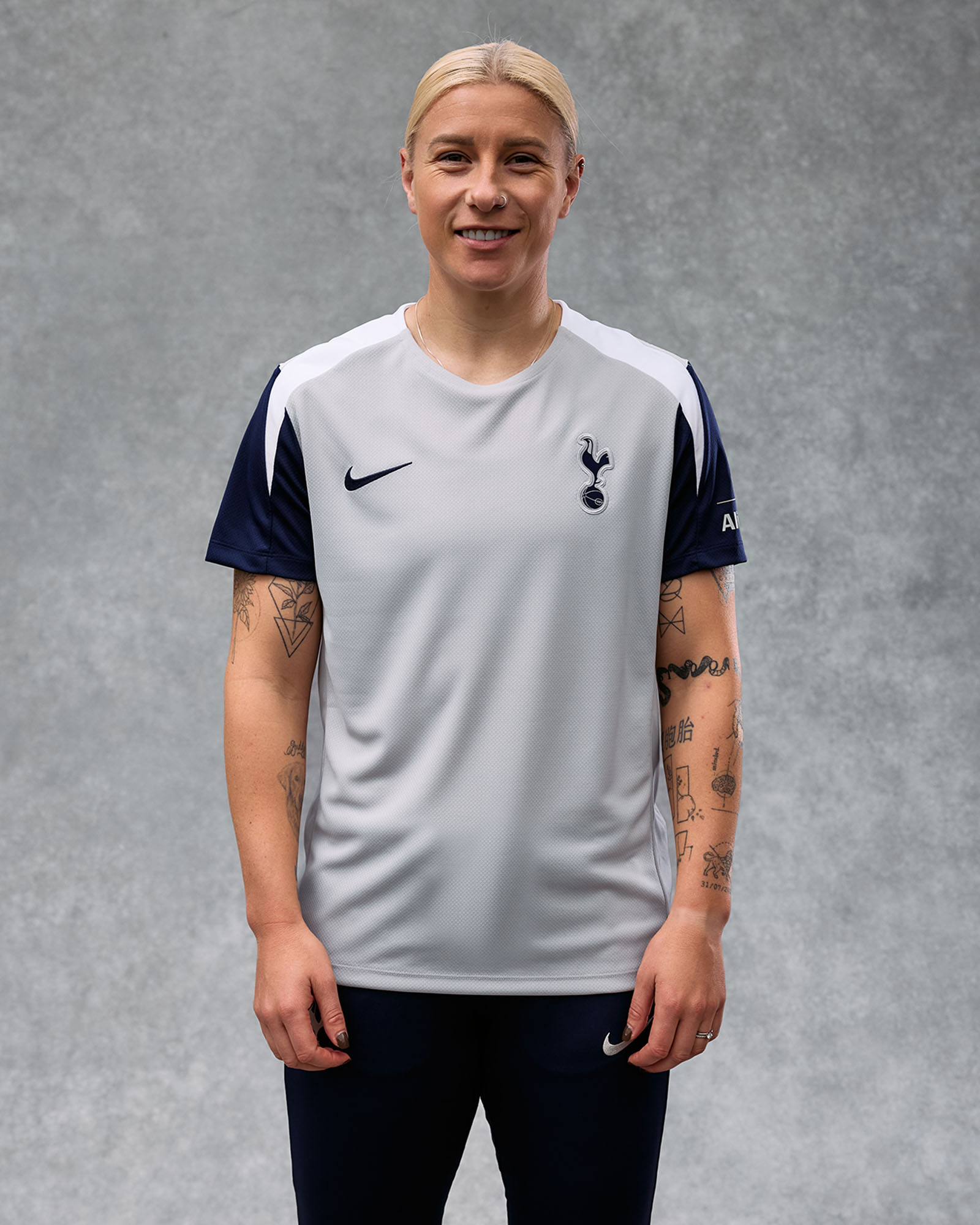 Spurs Nike Womens Grey Training T-Shirt 2025/26