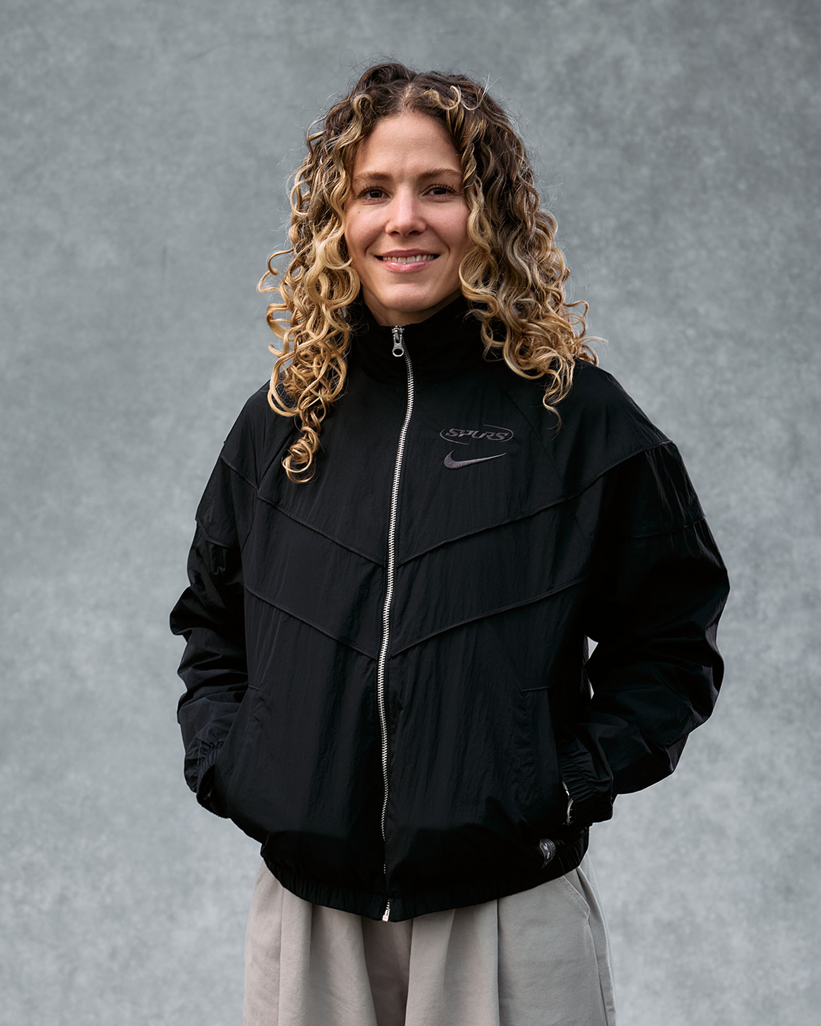 womens black nike windrunner