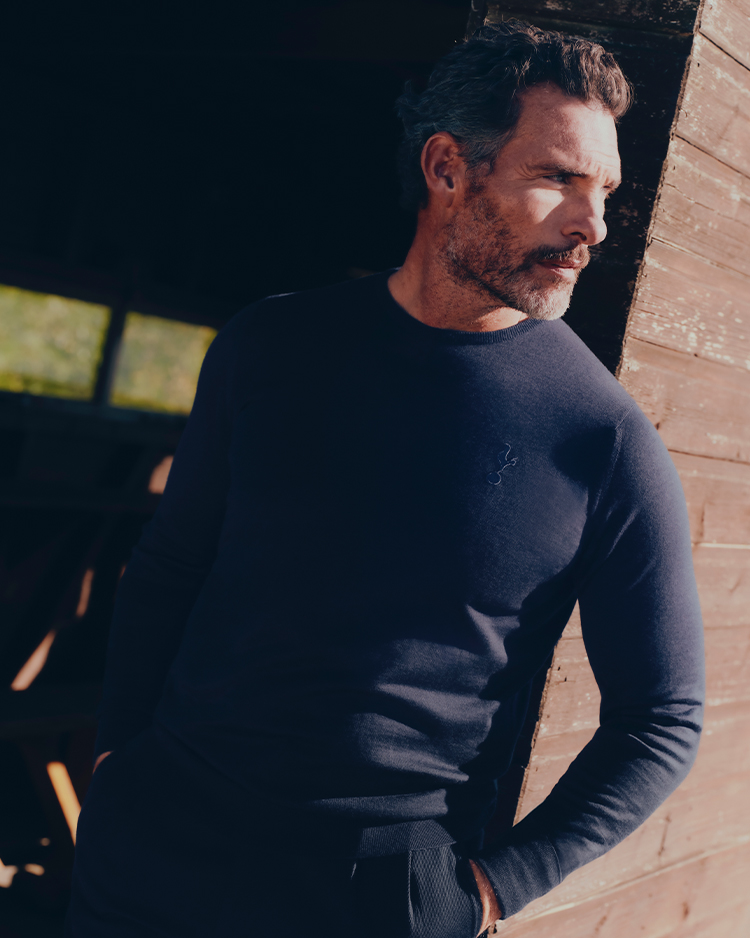 Spurs X John Smedley Mens Navy Crew Neck Jumper