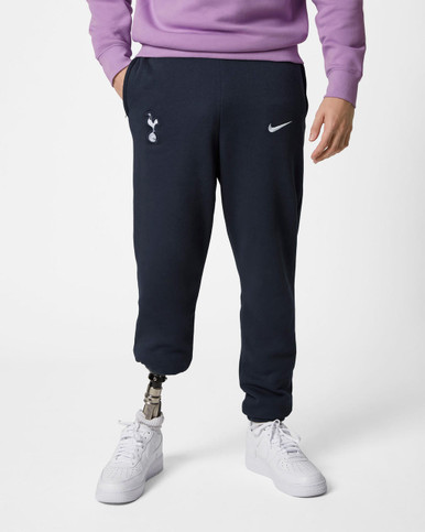 Men's Nike White Tottenham Hotspur Futura T-Shirt Size: Small