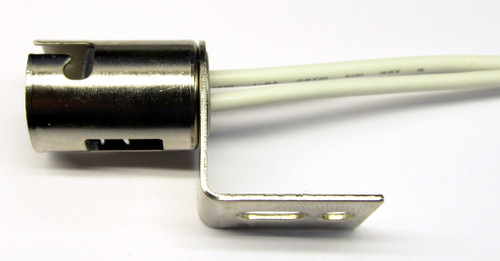 Bayonet Bulb Socket, BA15d base (1076, 1176 etc.), 1-hole L-Flange (parallel)