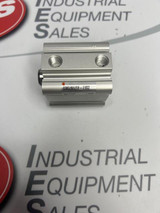 SMC CDQ2B32TF-20DZ PNEUMATIC CYLINDER SMC CDQ2B32TF-20DZ PNEUMATIC CYLINDER