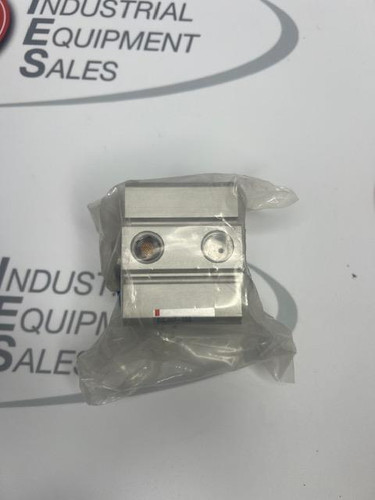 SMC  High-quality industrial automation spare parts for machine maintenance and repair.