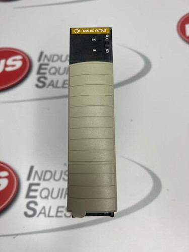 ALLEN BRADLEY 1756-OF8/A ANALOG OUTPUT MODULE