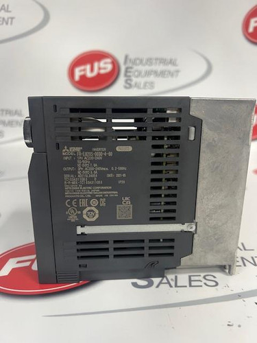 MITSUBISHI FR-E820S-0030-4-60 COMPACT SIZE INVERTER
