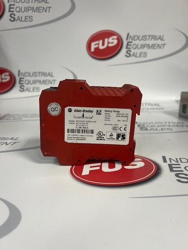 ALLEN BRADLEY 440R-M23088 SAFETY RELAY