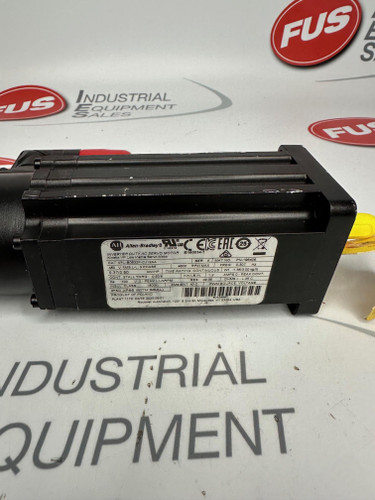 Allen-Bradley VPL-B0632F-CJ12AA Servo Motor